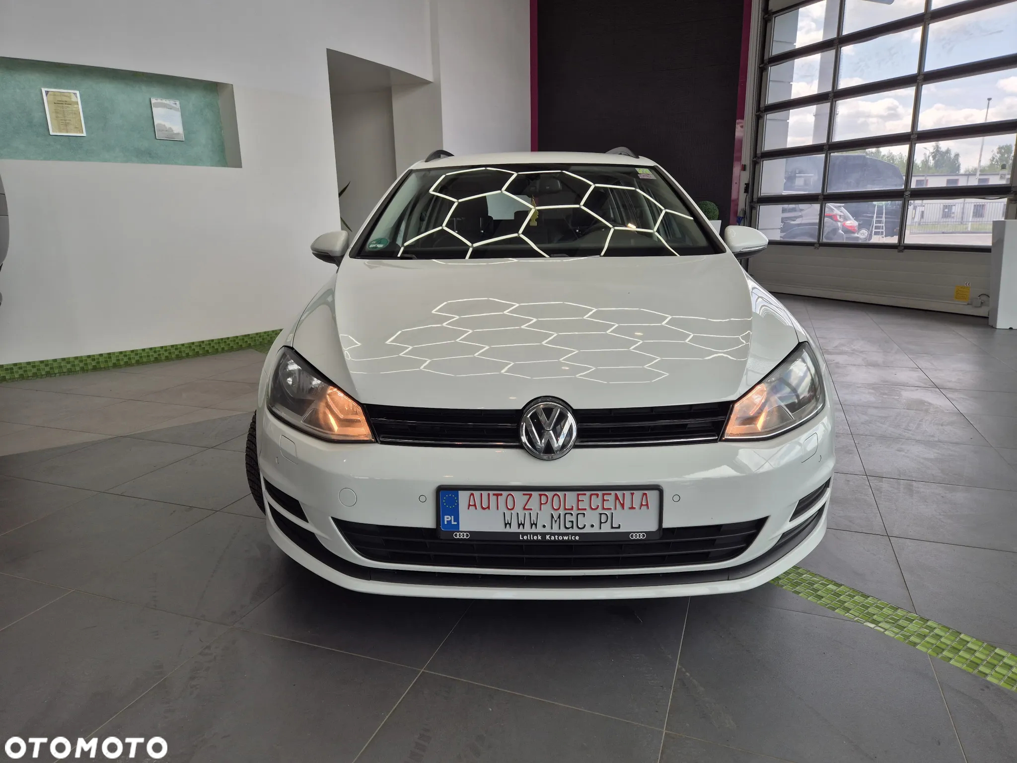 Volkswagen Golf 1.6 BlueTDI Comfortline - 3