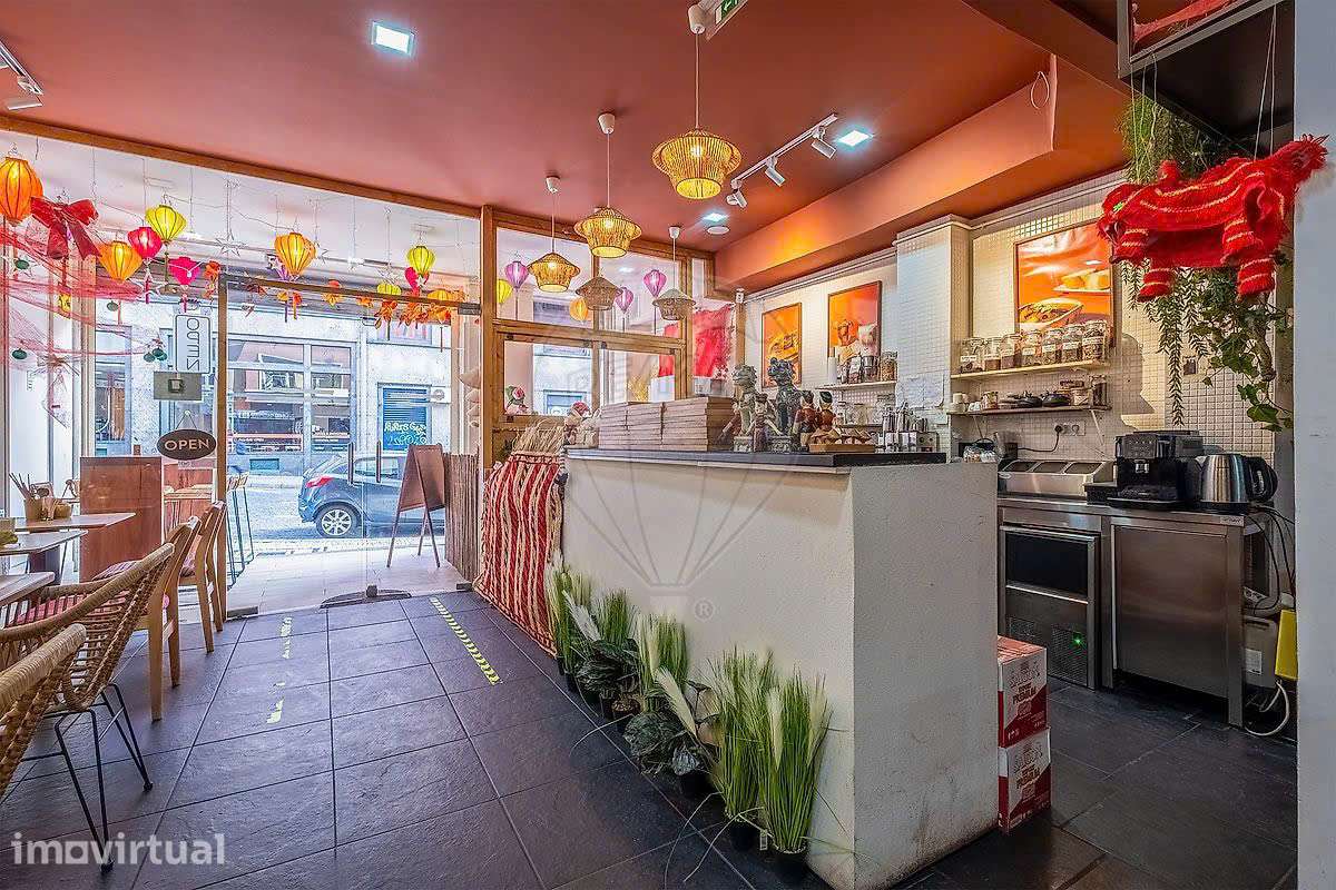 Espaço comercial em rua do Bolhão, 119 - Grande imagem: 2/15