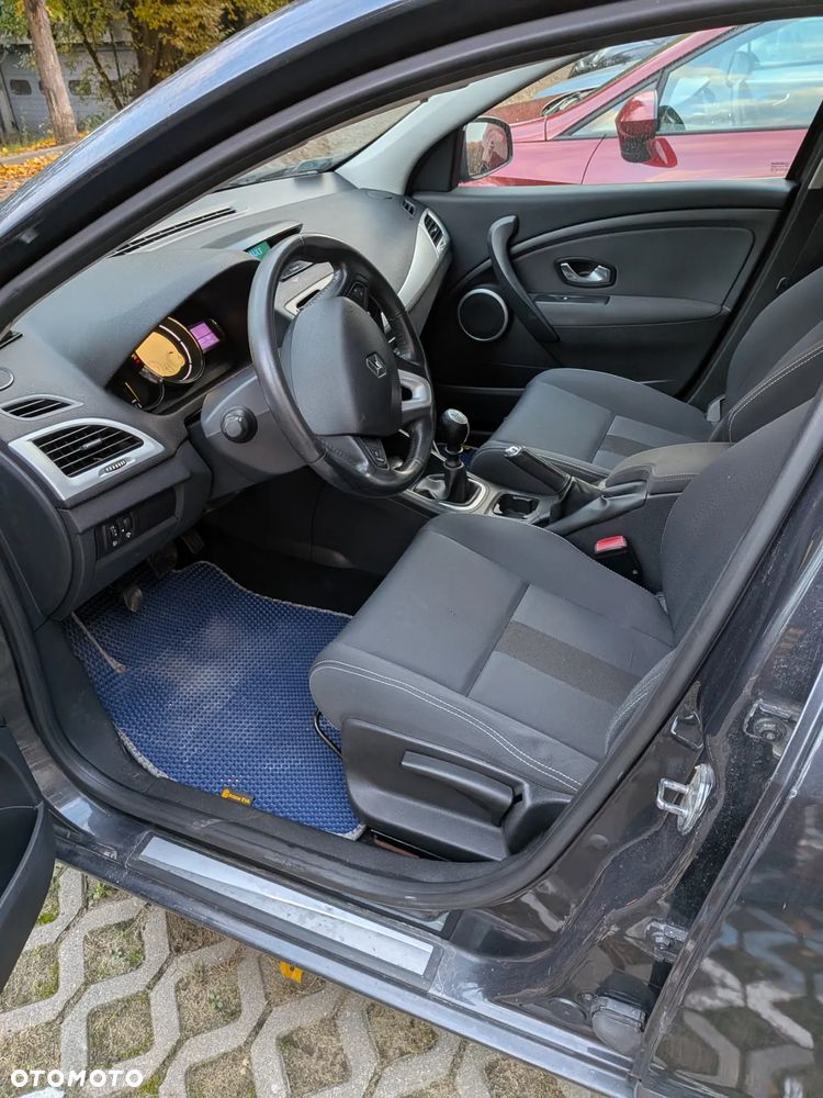 Renault Megane 1.5 dCi Dynamique - 5