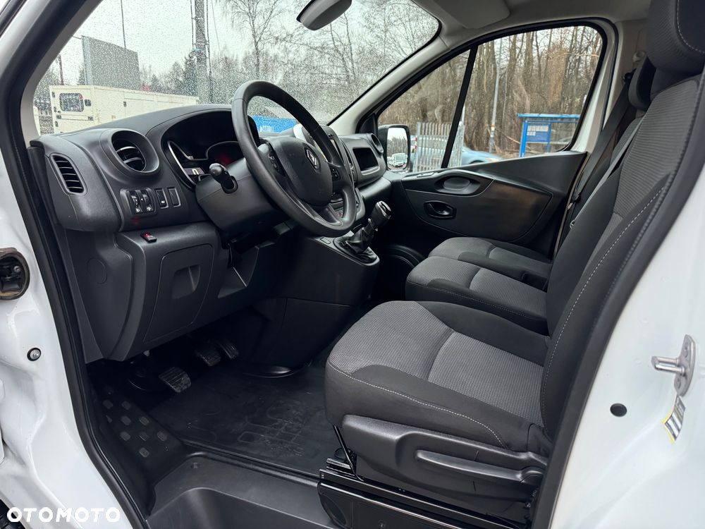 Renault Trafic - 15