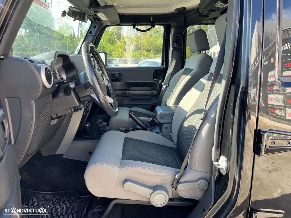 Jeep Wrangler Unlimited 2.8 CRD MTX Sahara - 8