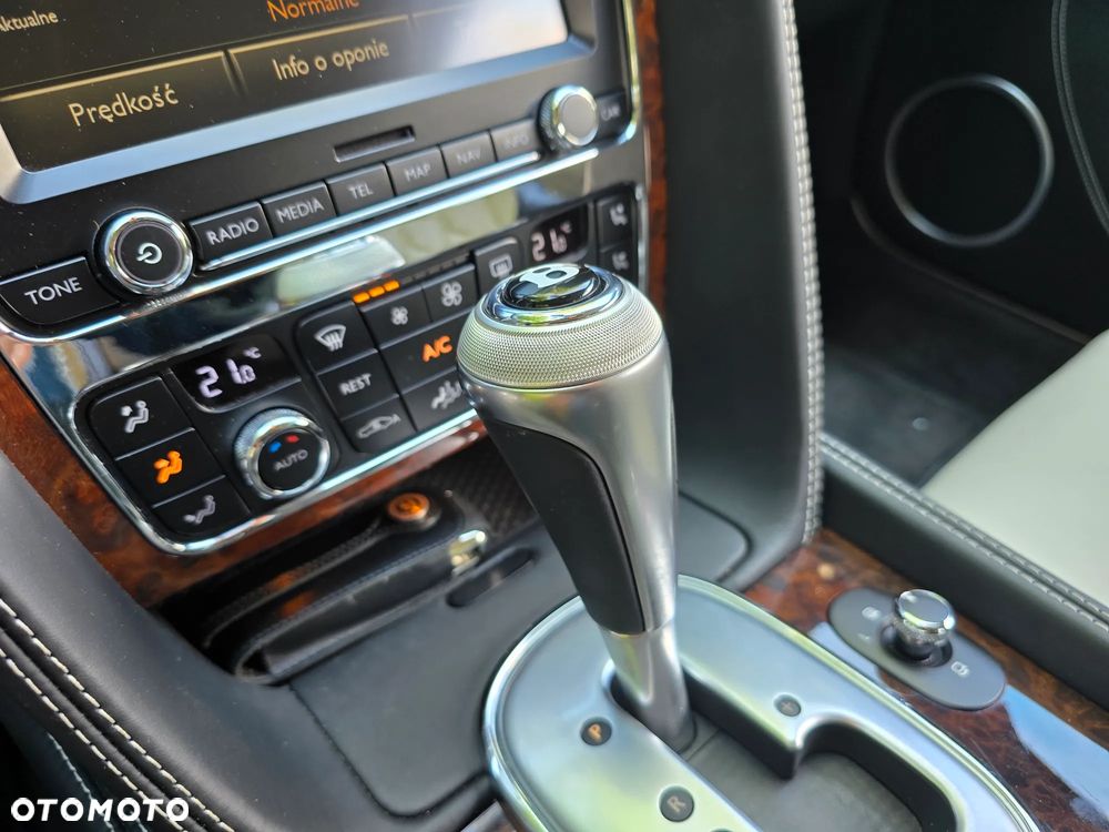 Bentley Continental GT - 32