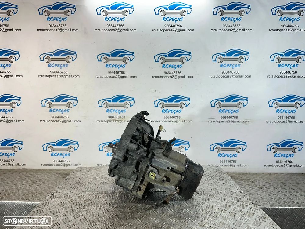 .Caixa 5 Velocidades Renault JB1974 1.9 D 1997 - 2005 - 3