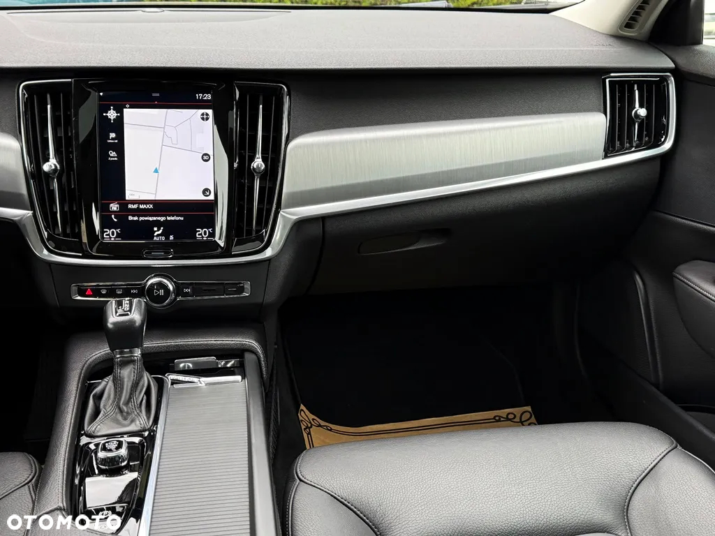 Volvo S90 T4 Geartronic Momentum Pro - 8