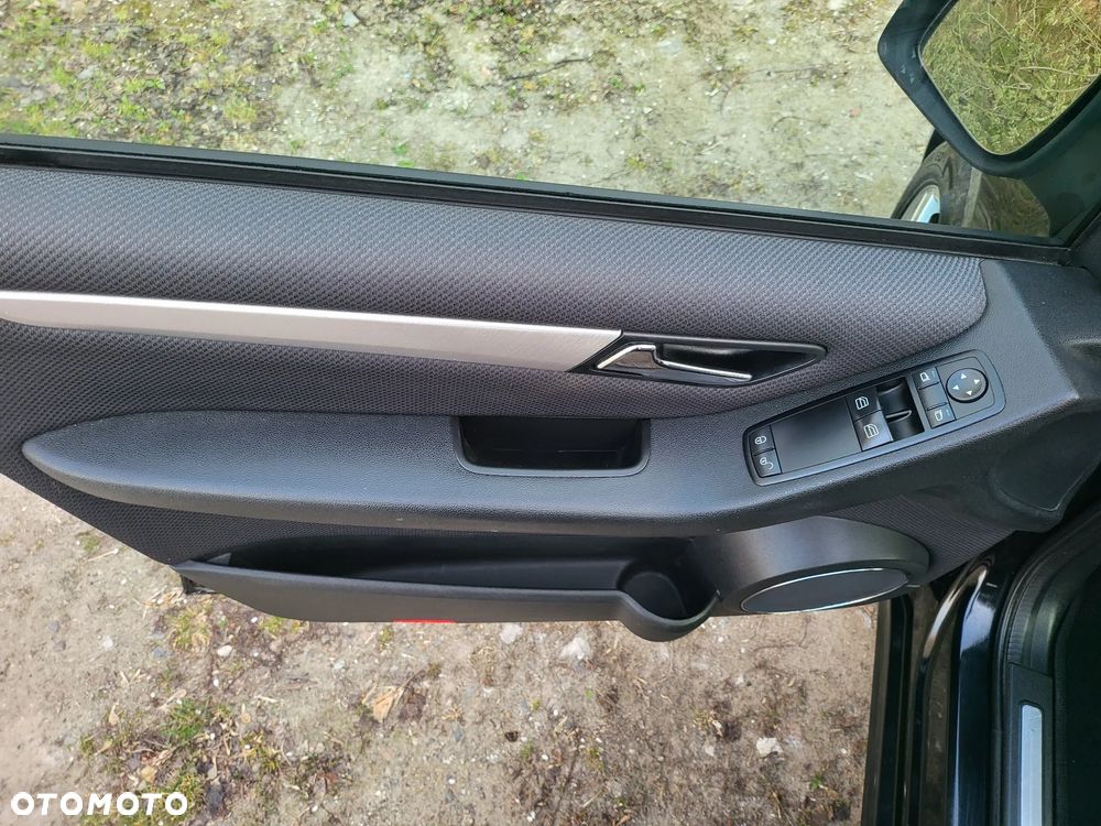 Mercedes-Benz Klasa A 180 CDI Avantgarde Edition 10 - 29