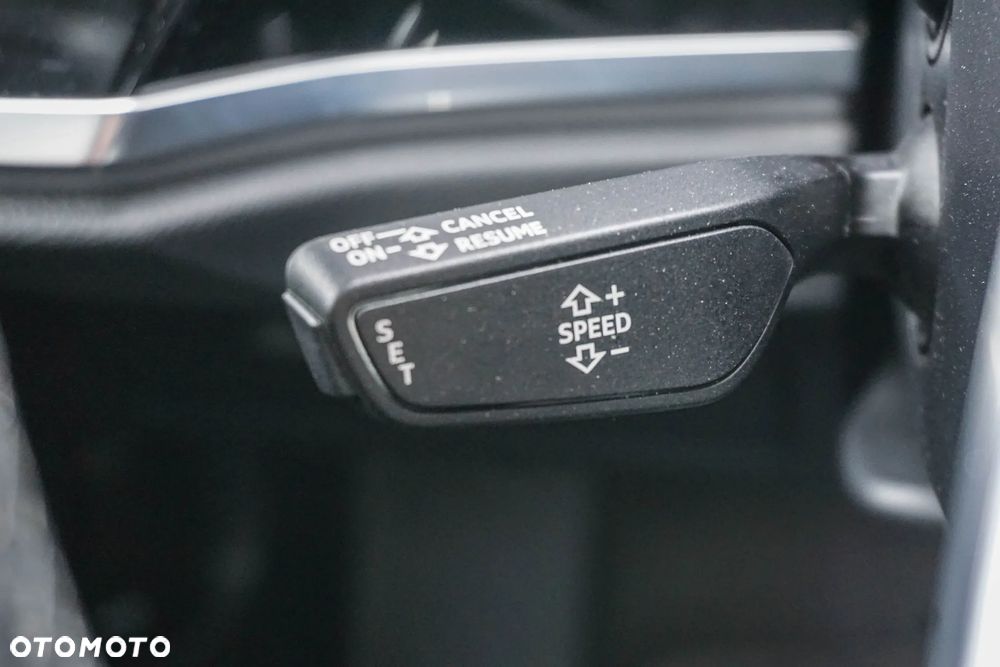 Audi Q3 35 TFSI S tronic - 14