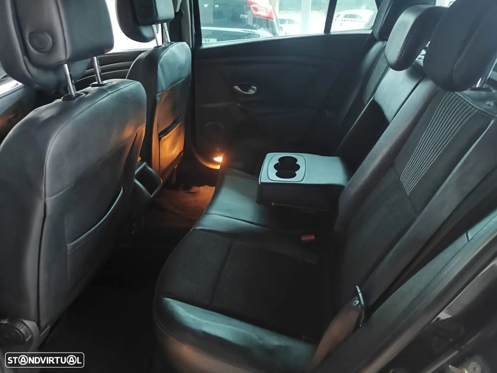 Renault Mégane Sport Tourer 1.5 dCi Dynamique - 12