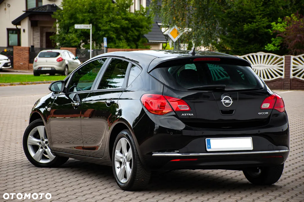 Opel Astra 1.4 Turbo Cosmo - 15