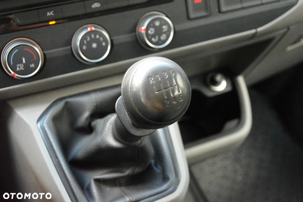 Volkswagen Transporter L2H1 - 27
