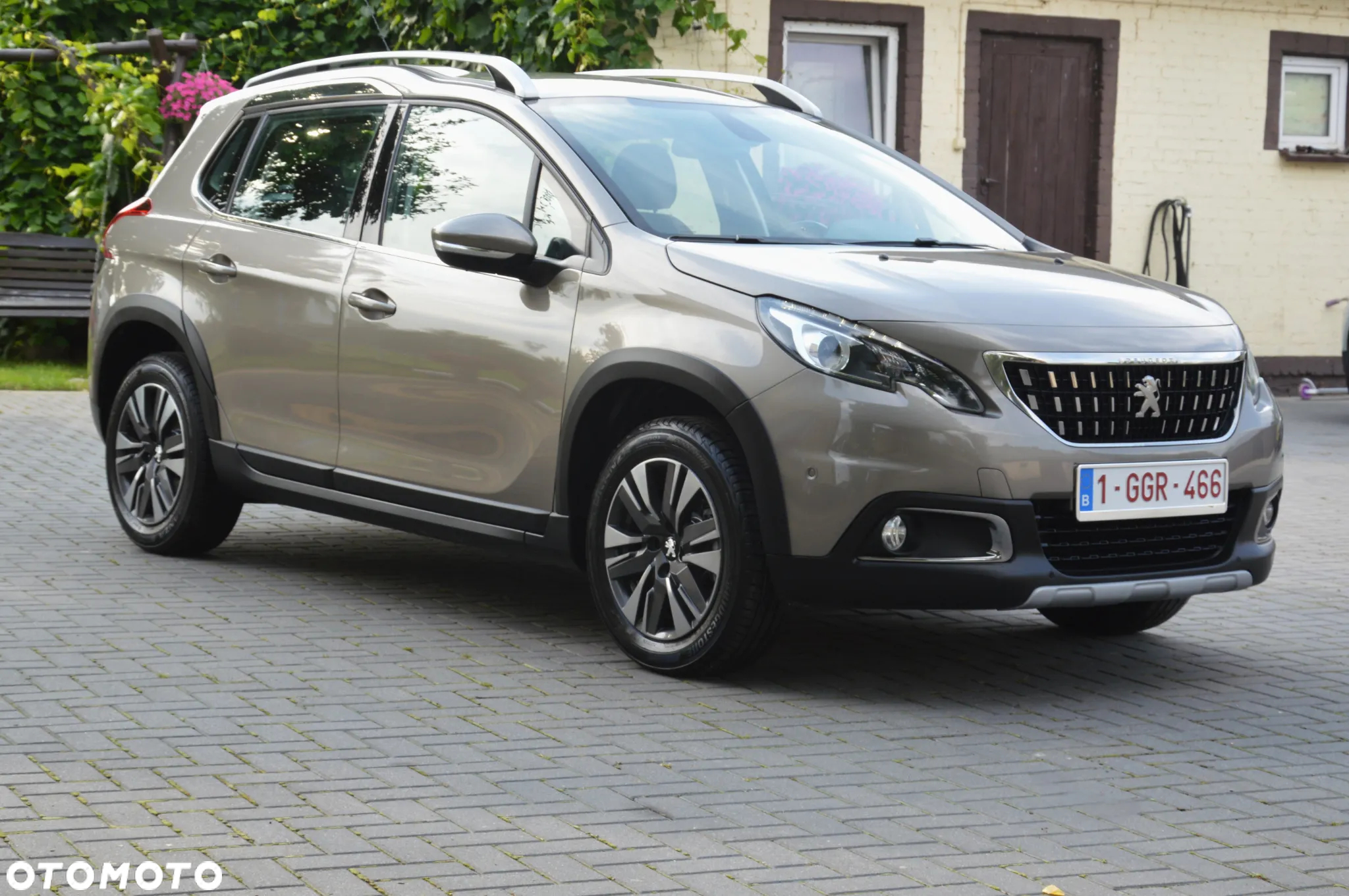 Peugeot 2008 - 10