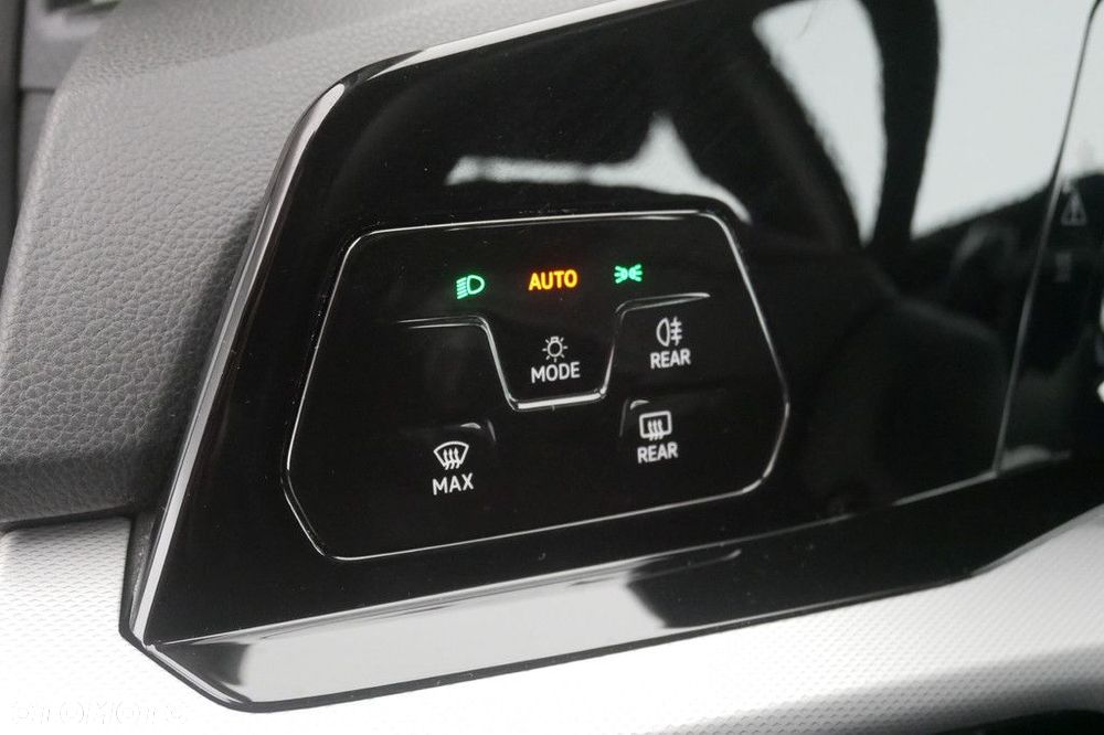 Volkswagen Golf 1.0 TSI - 21