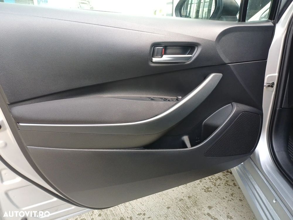 Toyota Corolla 1.8 HSD Business - 10