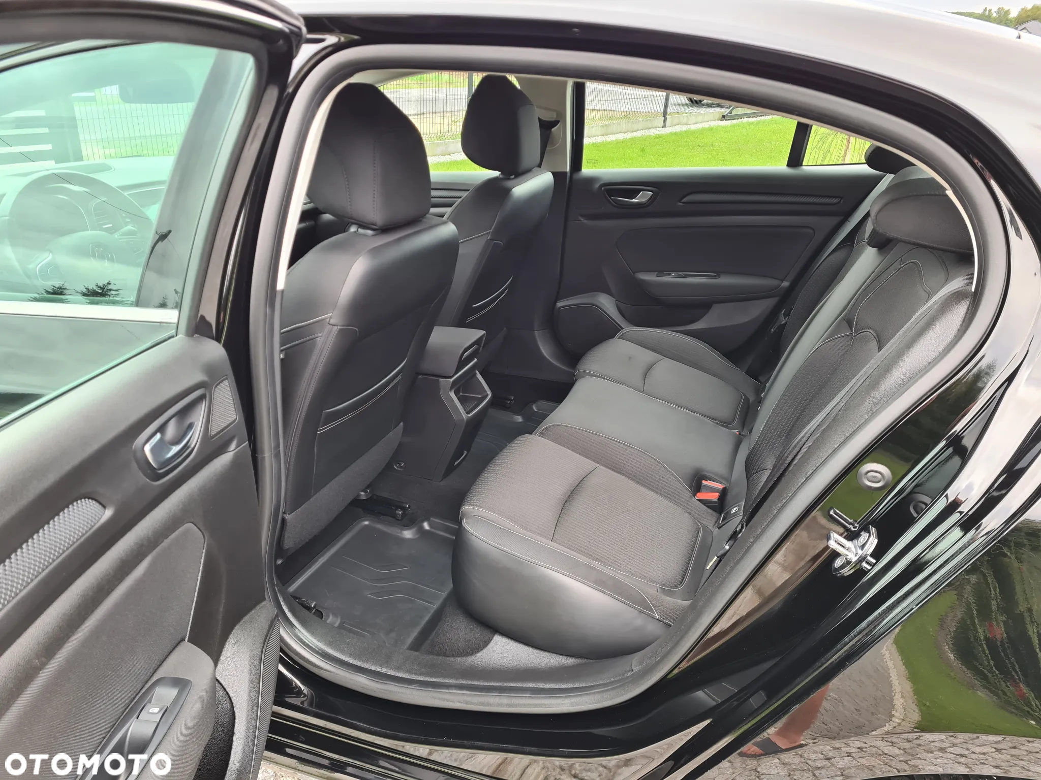 Renault Megane 1.3 TCe FAP Business - 14