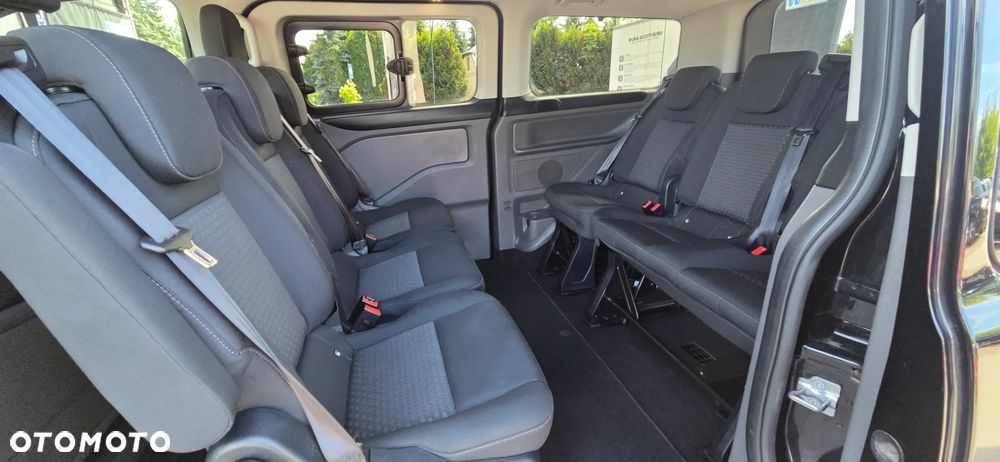Ford Tourneo Custom 2.0 EcoBlue L1 Titanium - 33