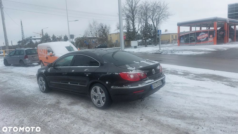 Volkswagen Passat 2.0 TDI Trendline - 4