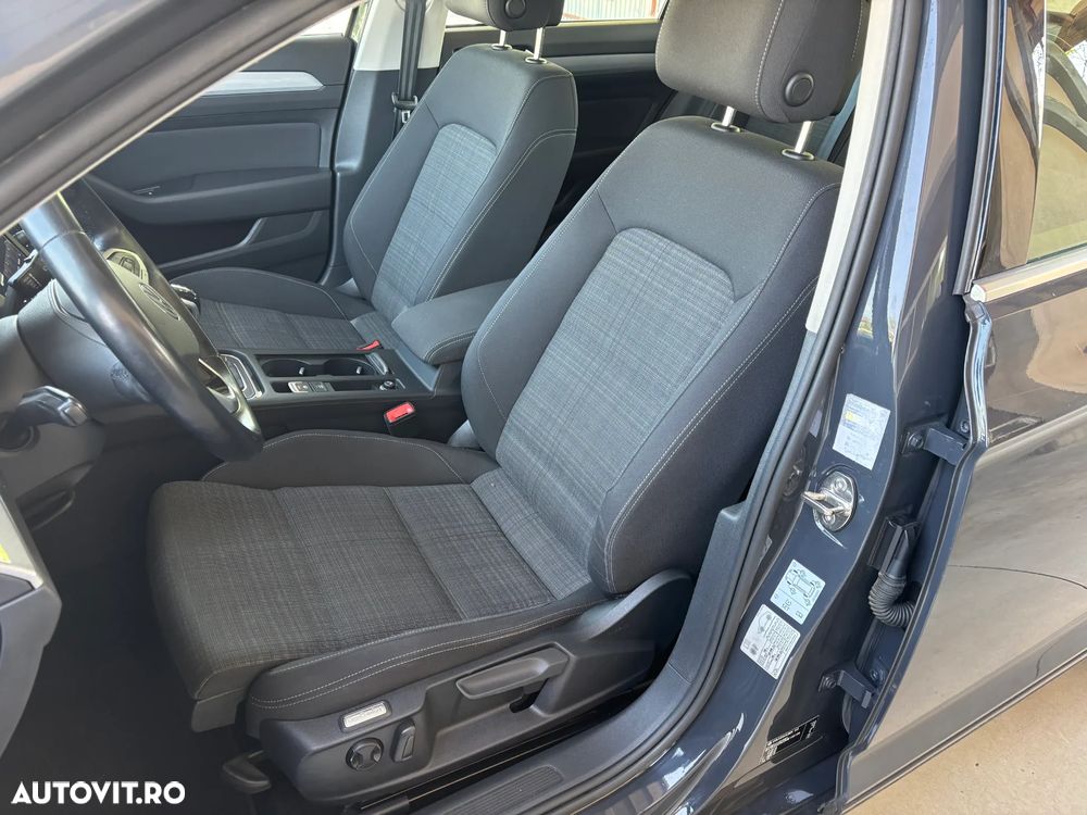 Volkswagen Passat 2.0 TDI Comfortline - 20