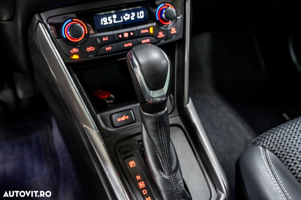 Suzuki S-Cross 1.5 AllGrip HEV Luxus - 22