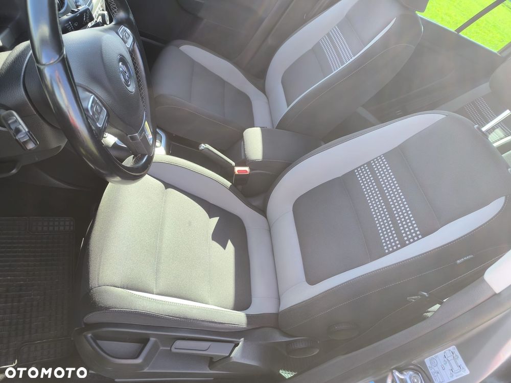 Volkswagen Golf Plus - 14