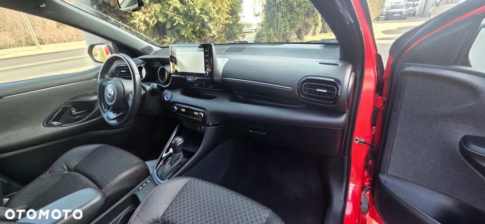 Toyota Yaris - 40