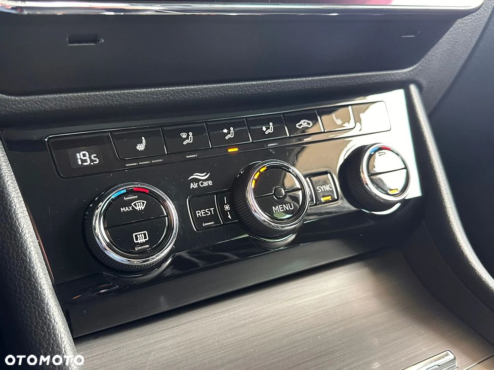 Skoda Superb 2.0 TSI Style DSG - 23