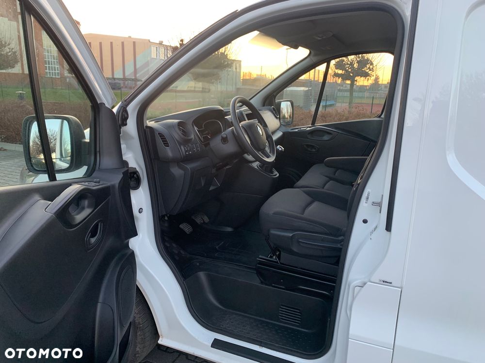 Renault TRAFIC - 19