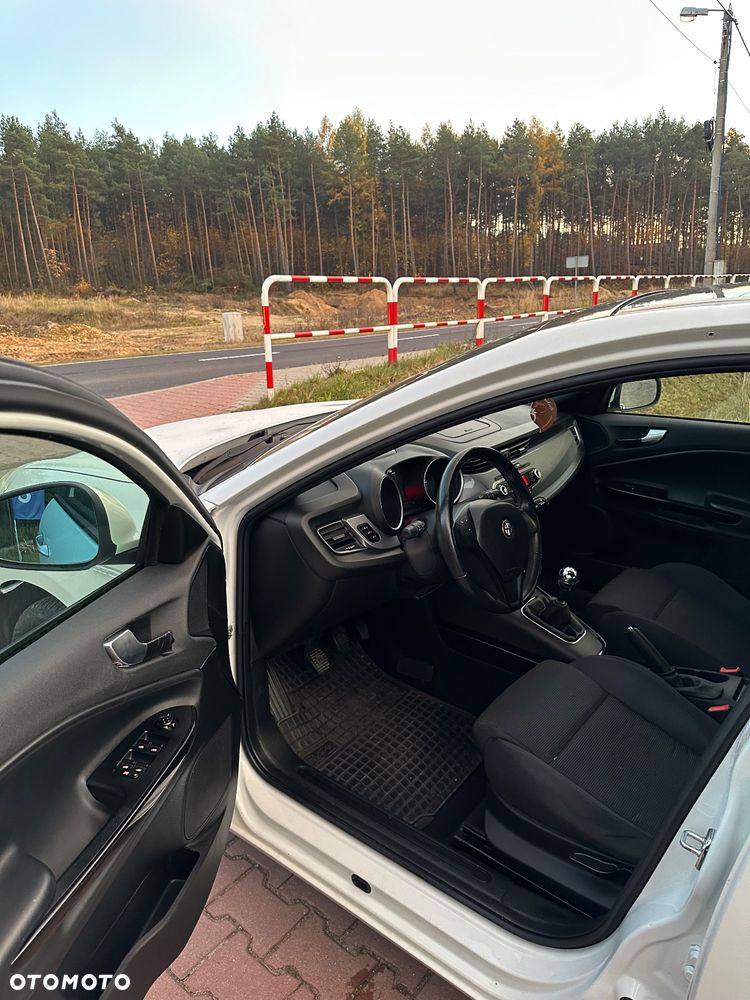 Alfa Romeo Giulietta - 5