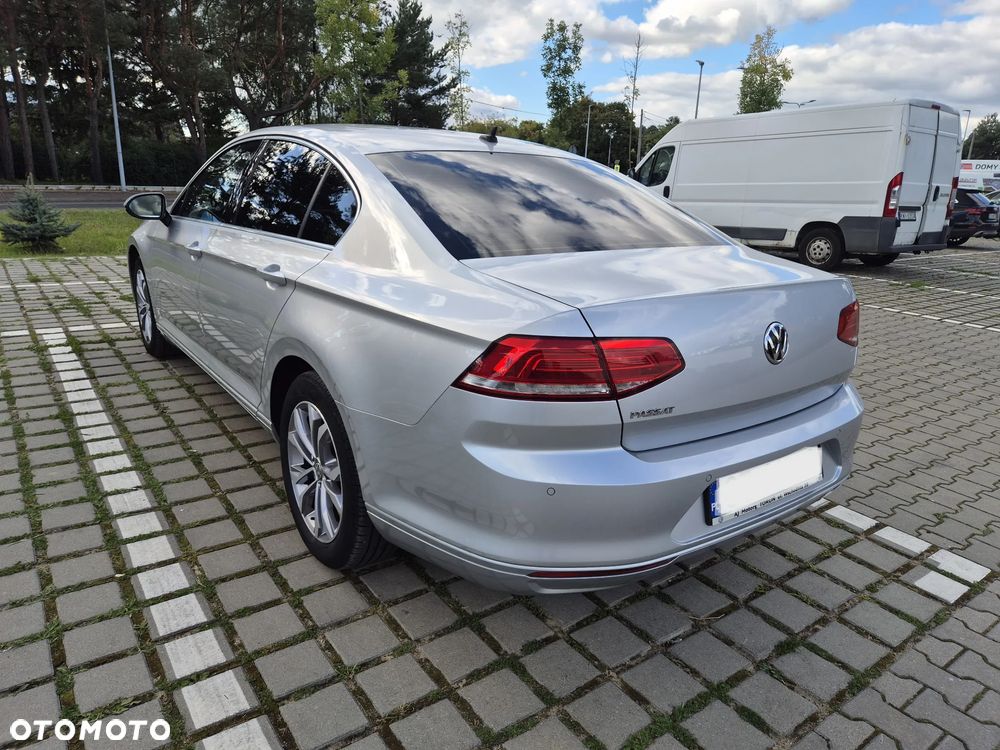 Volkswagen Passat 2.0 TDI SCR Comfortline DSG - 5