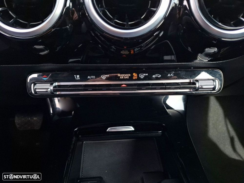 Mercedes-Benz CLA 180 d Shooting Brake AMG Line Aut. - 22