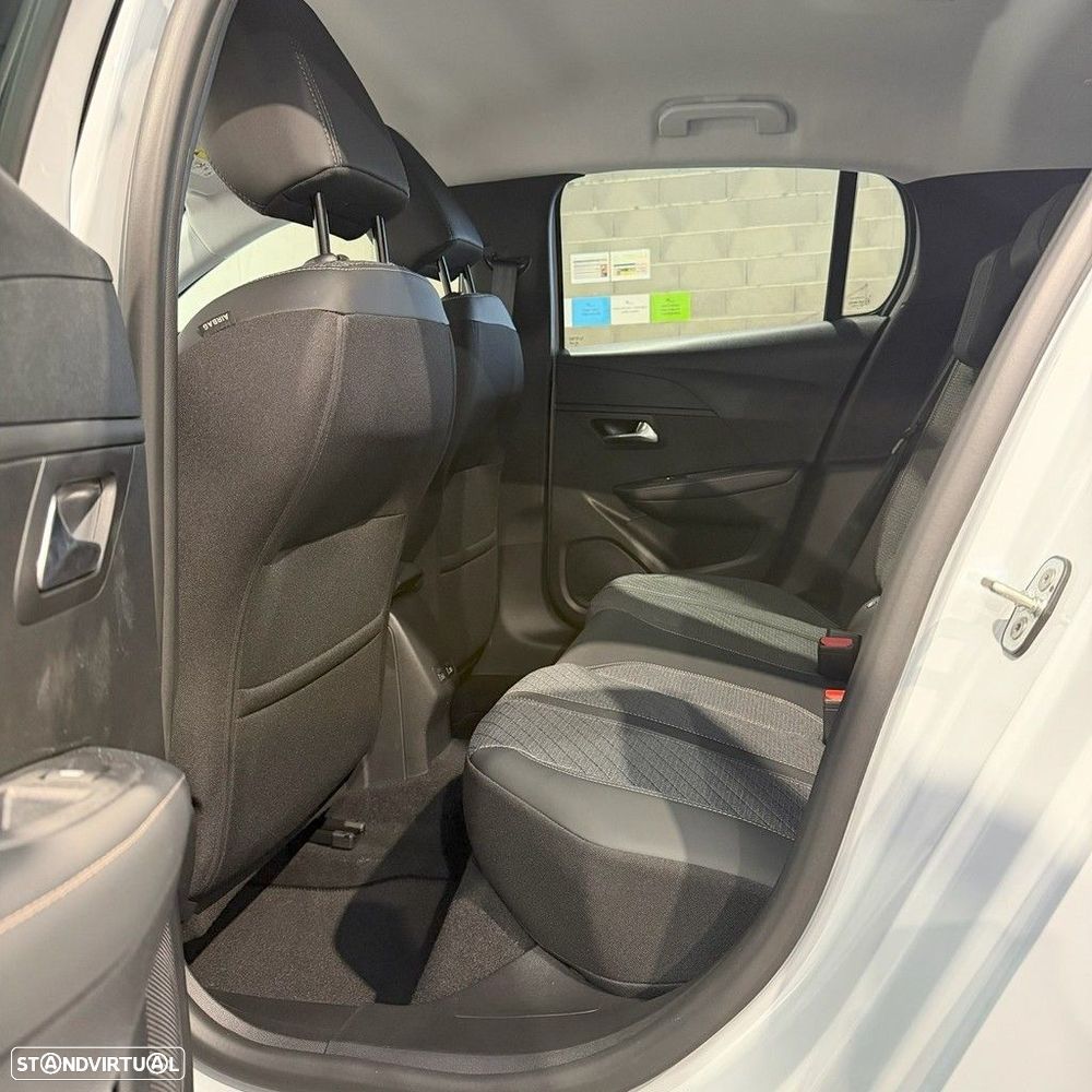 Peugeot 208 1.2 Hybrid Allure e-DCS6 - 13