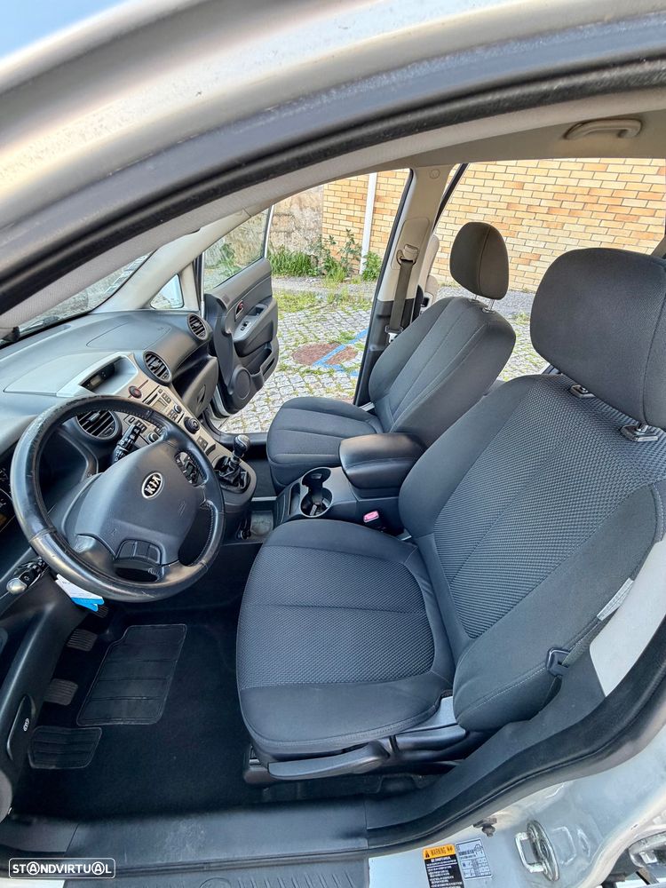 Kia Carens 2.0 CRDi EX - 15