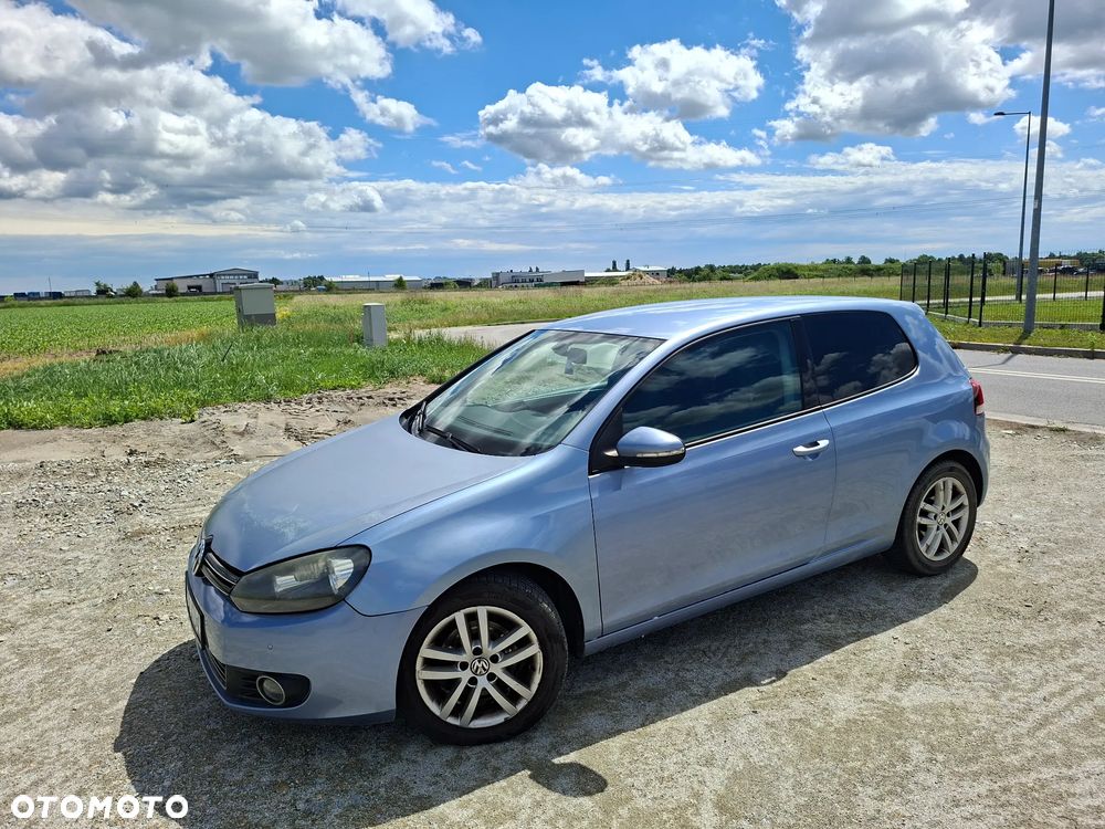 Volkswagen Golf 2.0 TDI DPF Highline - 3