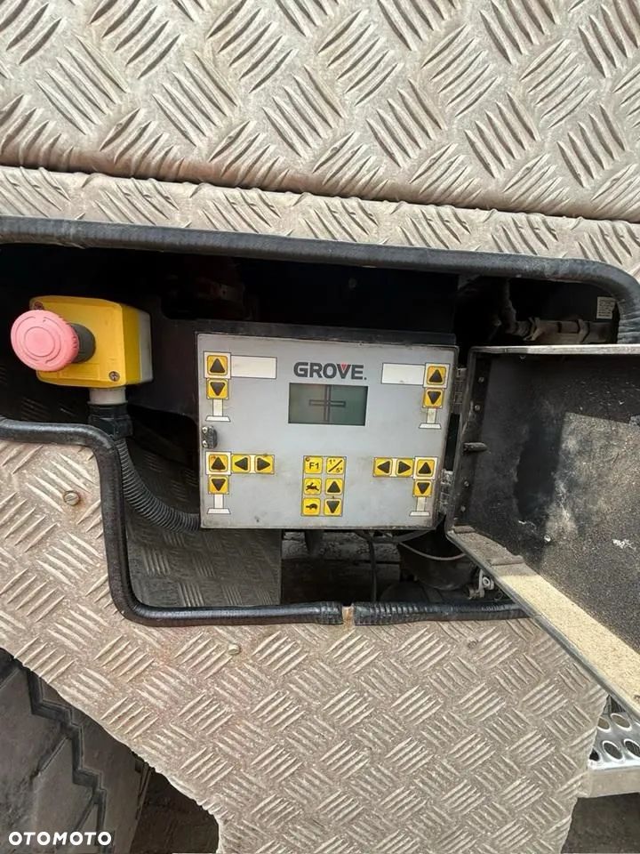 Grove GMK 3055 - 8