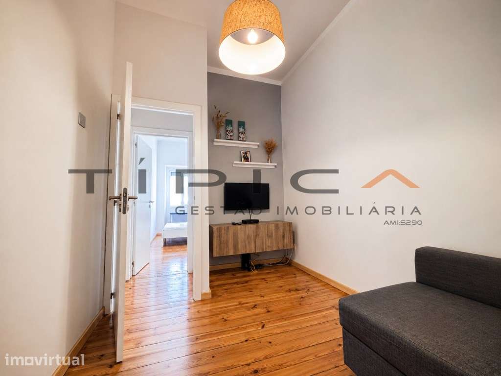Apartamento T1 Renovado com 2 Fachadas | Mobilado e Equipado | Pron... - Grande imagem: 2/10