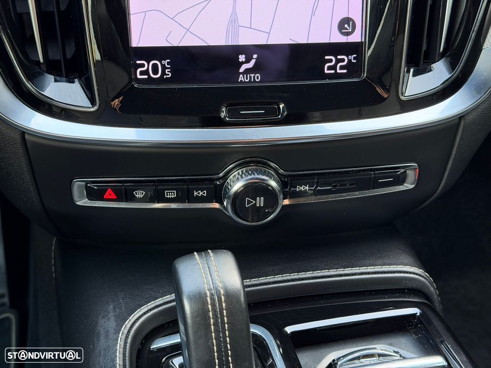 Volvo V60 2.0 T6 AWD TE R-Design - 55