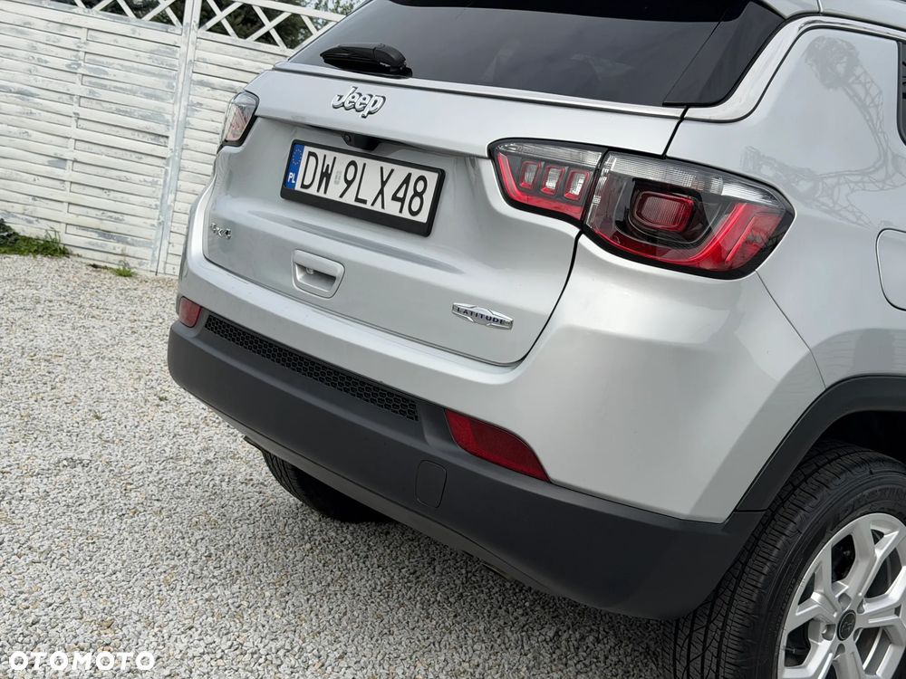 Jeep Compass - 30