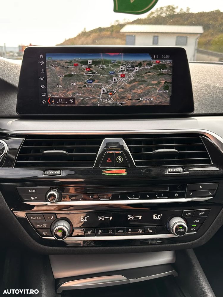 BMW Seria 5 520d xDrive Aut. - 11