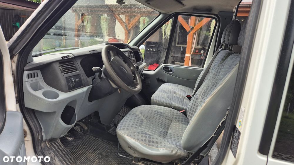 Ford Transit - 6