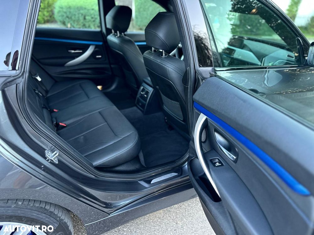 BMW Seria 3 320d GT xDrive AT - 29