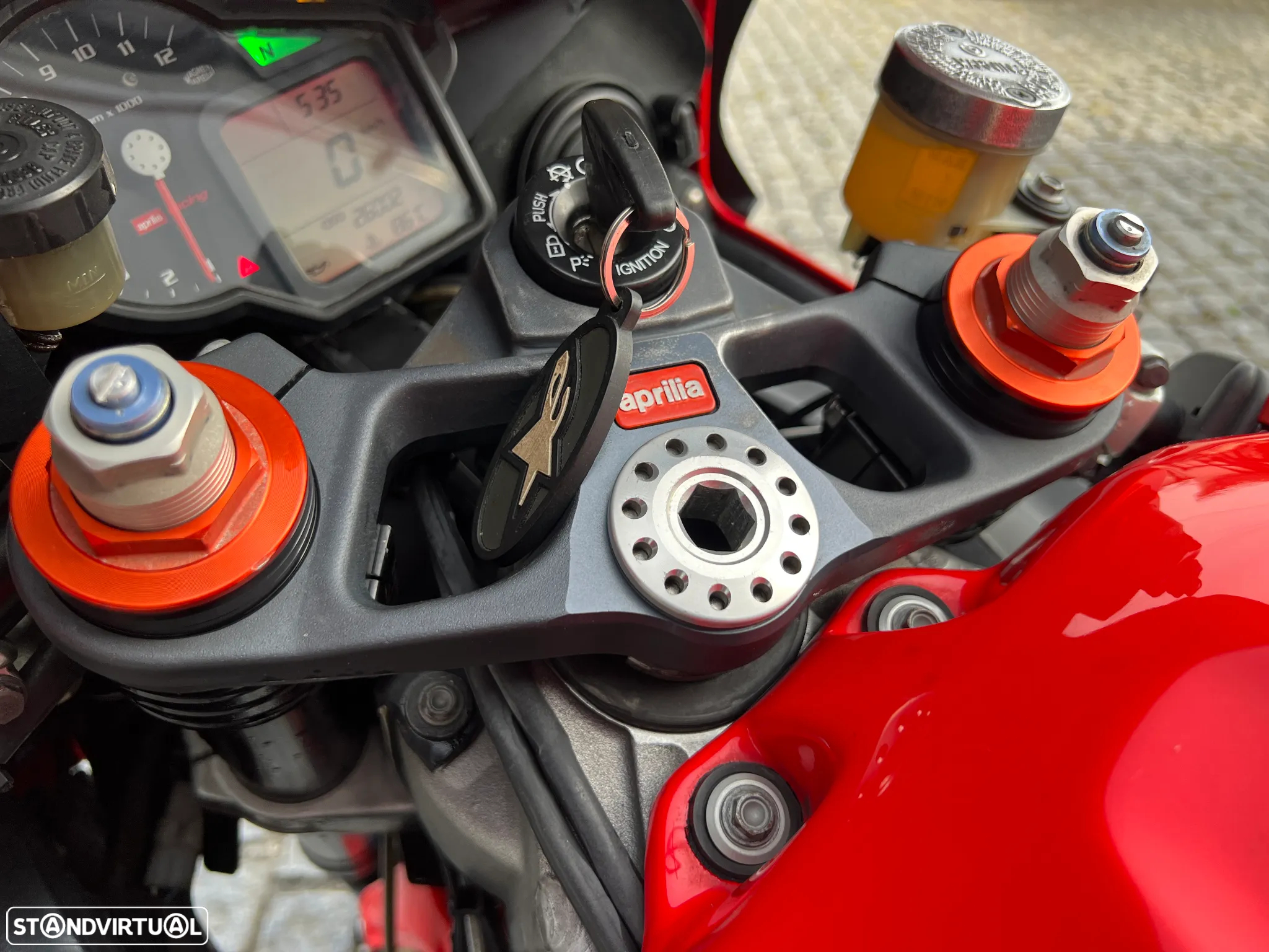 Aprilia RSV 1000R-RR - 15
