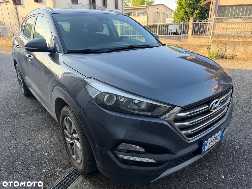 Hyundai Tucson 2.0 CRDI 4WD Style - 11