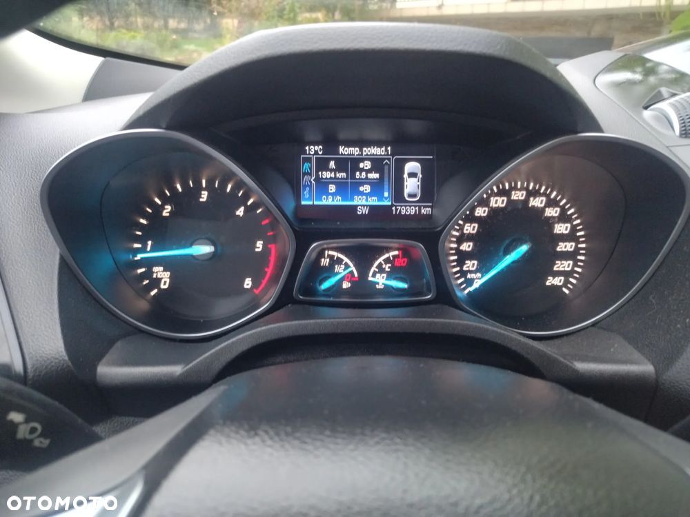 Ford Kuga - 27