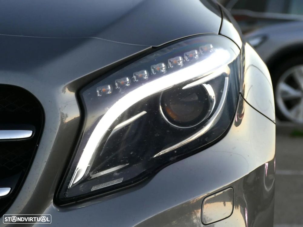 Mercedes-Benz GLA 220 d Urban - 11