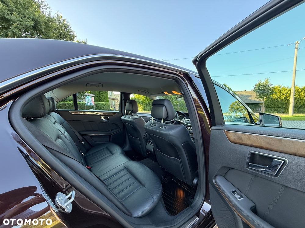 Mercedes-Benz Klasa E 250 CDI BlueEff Elegance - 30