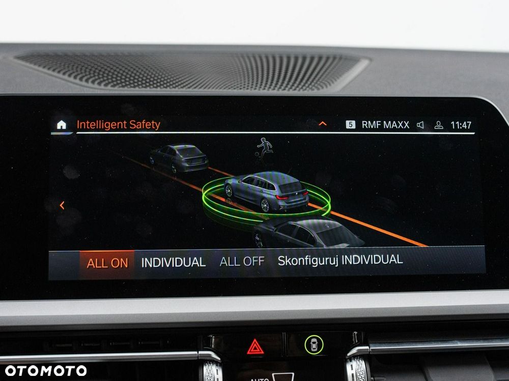BMW Seria 3 318i - 24