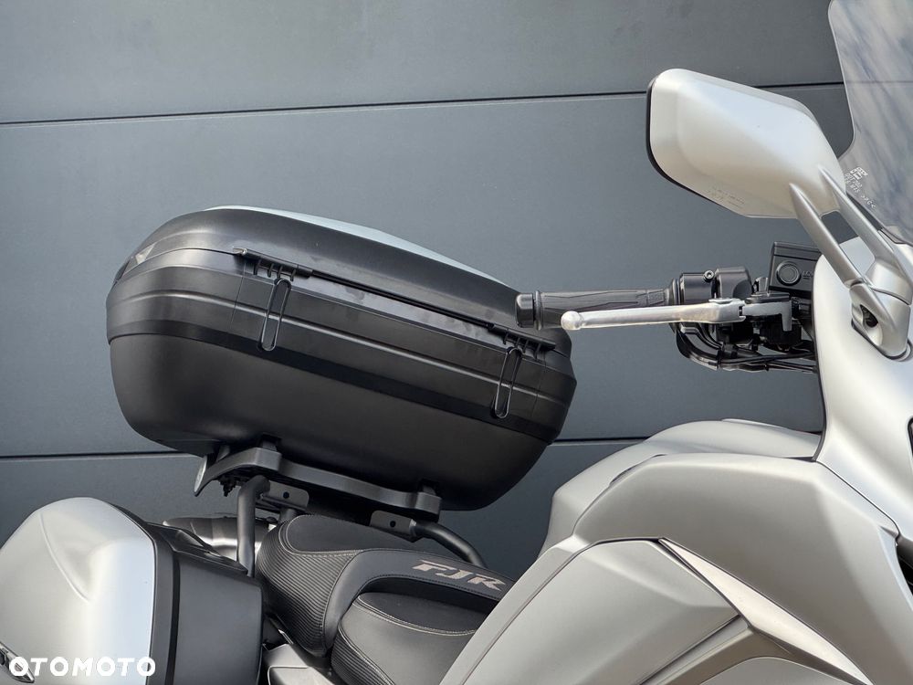 Yamaha FJR - 5