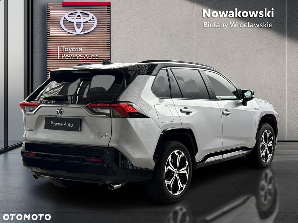 Toyota RAV4 - 5