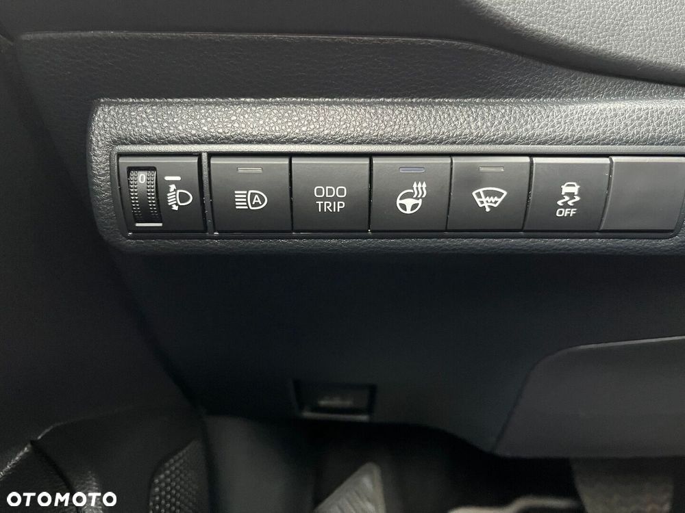 Toyota Corolla 1.8 Hybrid Comfort - 18
