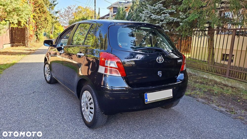 Toyota Yaris - 9