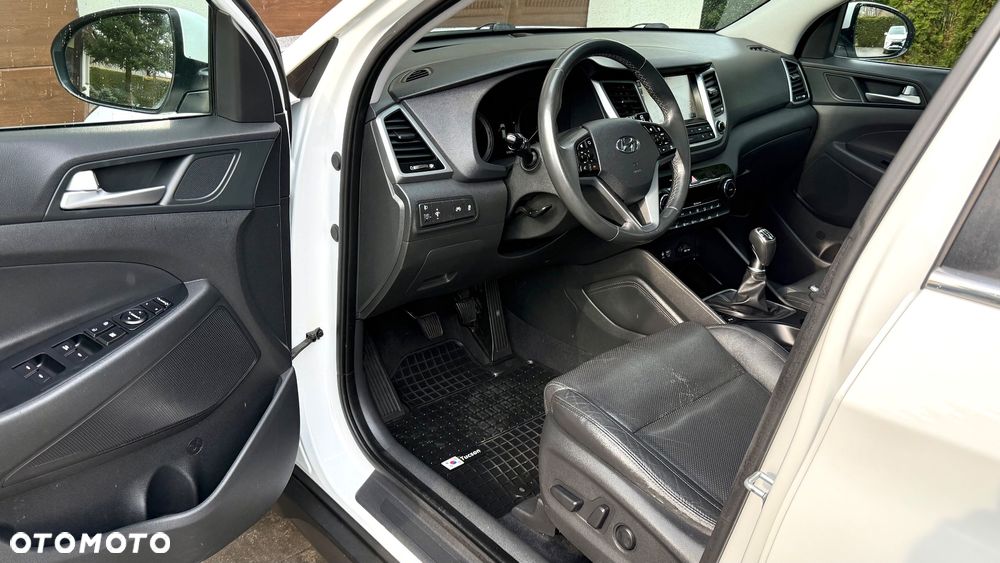 Hyundai Tucson 1.7 CRDI BlueDrive Comfort 2WD - 15