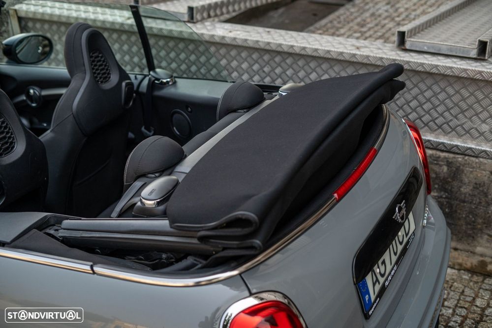 MINI Cabrio Cooper Premium Extra JCW Auto - 46
